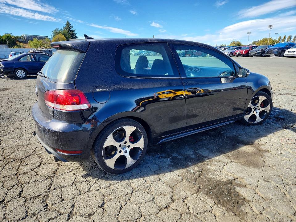 Photo 3 from auction – 2011 VOLKSWAGEN GTI with VIN WVWEV7AJ1BW123300