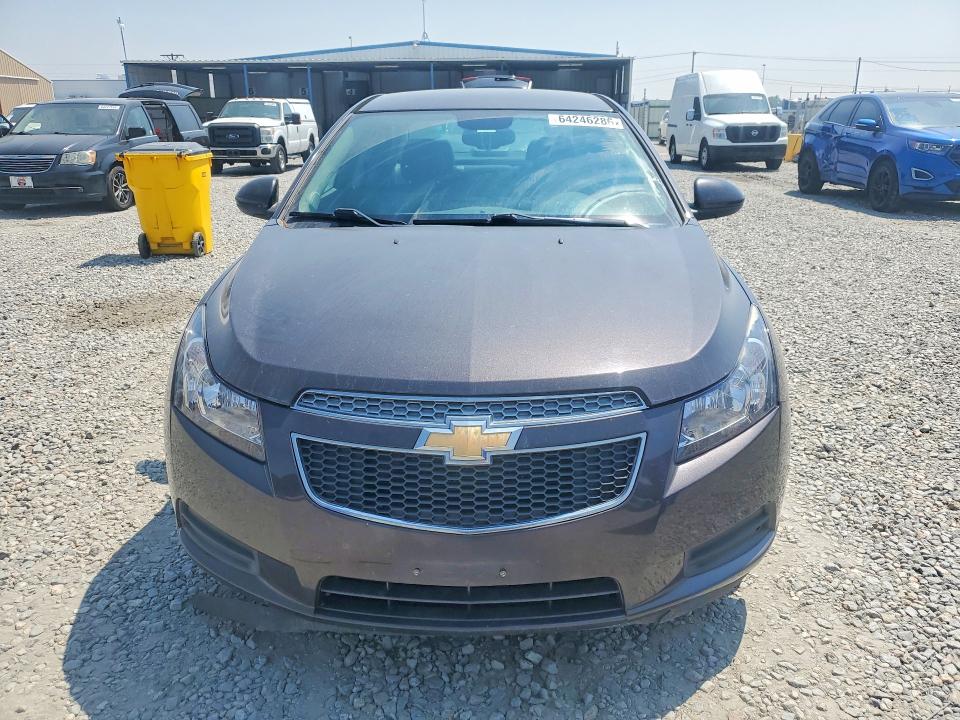 Photo 5 from auction – 2014 CHEVROLET CRUZE with VIN 1G1PC5SB1E7478081