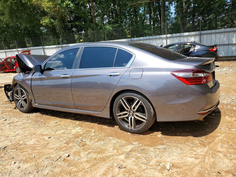 Снимка 2 от търг – 2017 HONDA ACCORD с VIN 1HGCR2F53HA292199