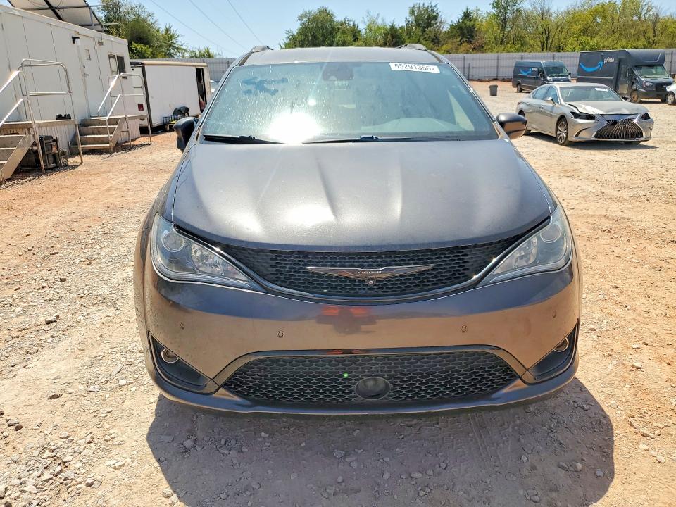 Photo 5 from auction – 2018 CHRYSLER PACIFICA with VIN 2C4RC1EG0JR204363