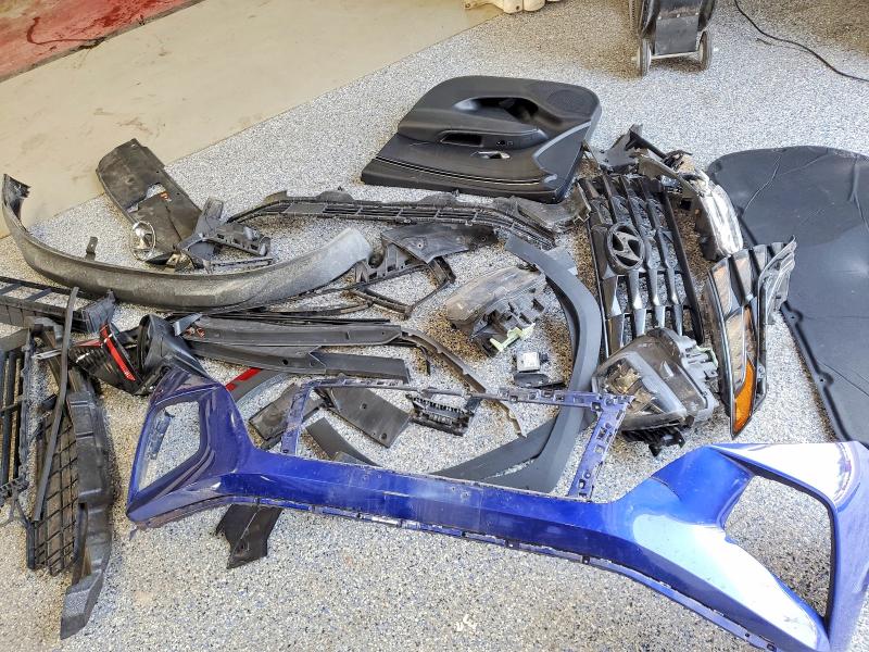 Photo 13 from auction – 2022 HYUNDAI TUCSON with VIN 5NMJBCAEXNH101015