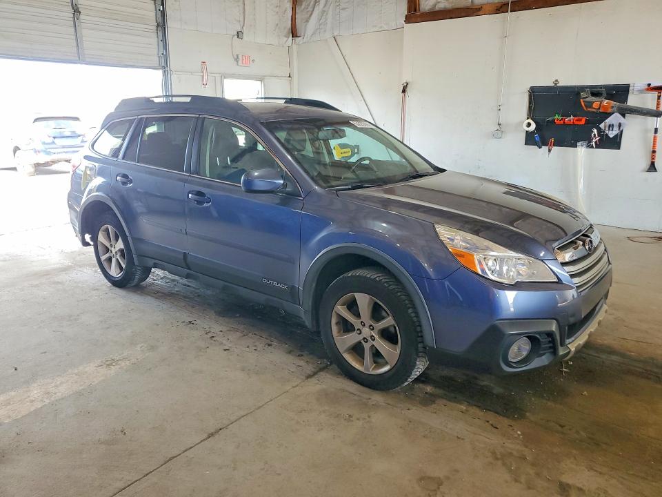 Photo 4 from auction – 2014 SUBARU OUTBACK with VIN 4S4BRBMC7E3326331