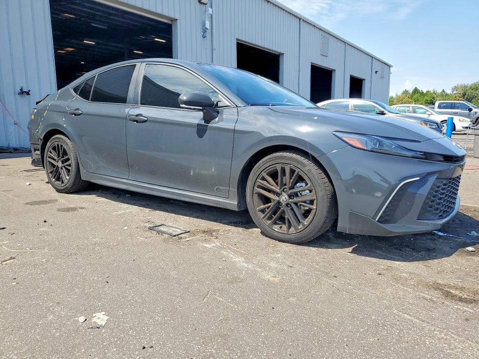 Снимка 4 от търг – 2025 TOYOTA CAMRY с VIN 4T1DAACK1SU550879