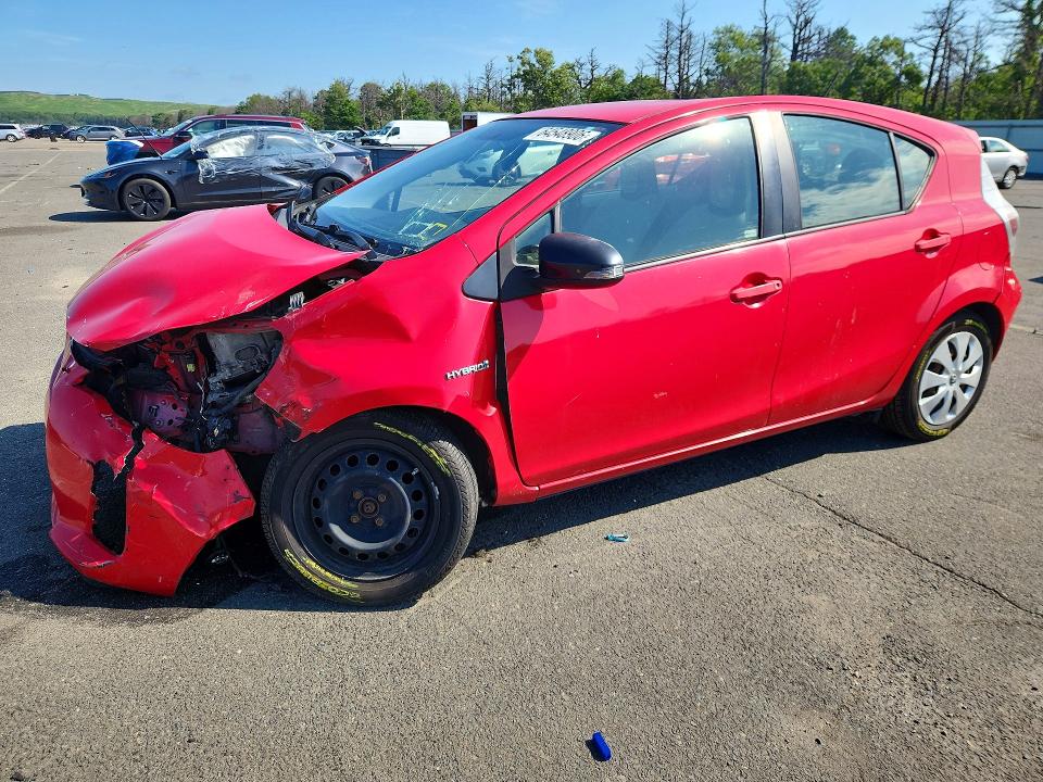 TOYOTA PRIUS C 2014 with VIN JTDKDTB35E1561043 - Photo from auction