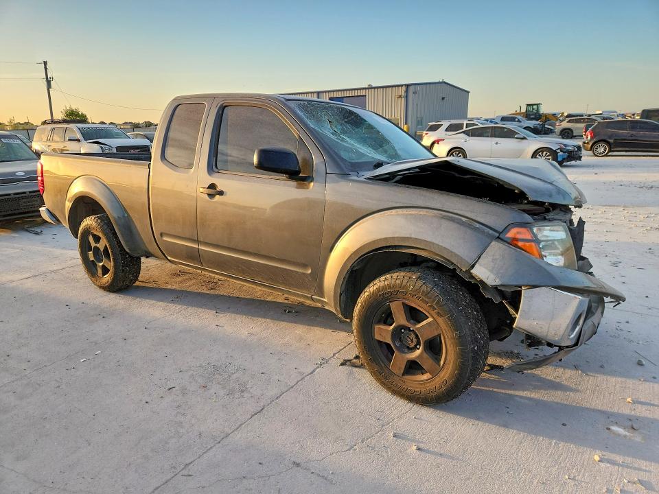 Photo 4 from auction – 2005 NISSAN FRONTIER with VIN 1N6AD06U95C414934