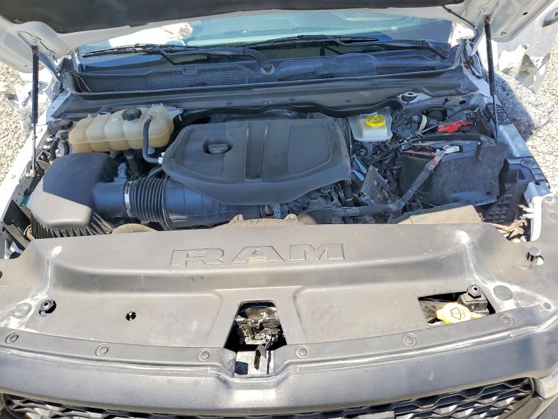 Снимка 11 от търг – 2025 RAM 1500 с VIN 1C6SRFLP6SN596867