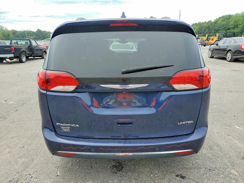 Photo 6 from auction – 2018 CHRYSLER PACIFICA with VIN 2C4RC1GG5JR273918