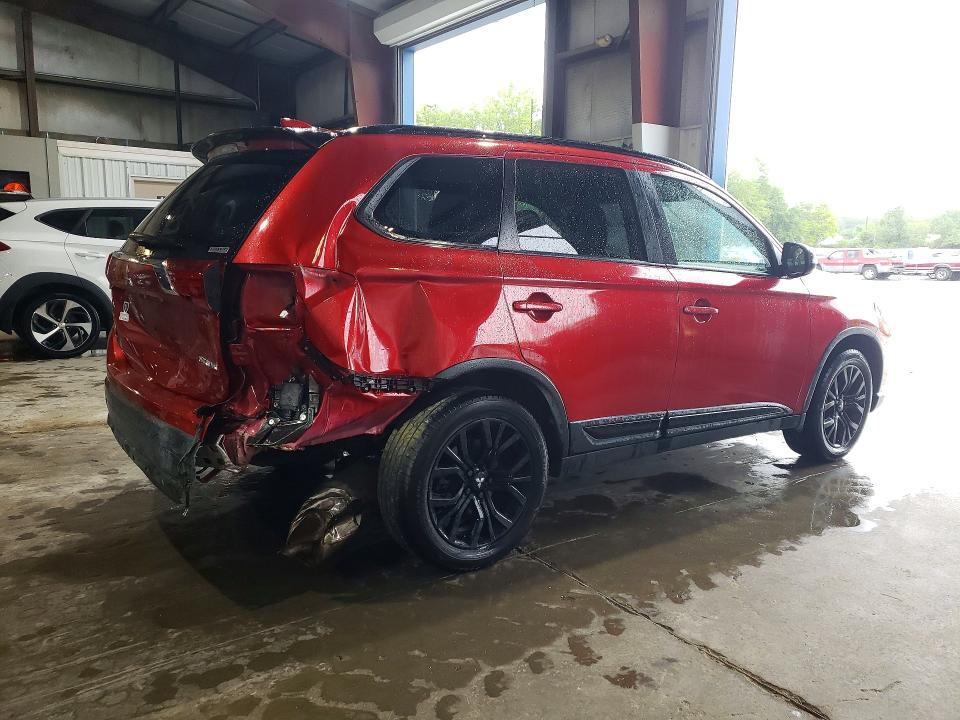 Photo 3 from auction – 2018 MITSUBISHI OUTLANDER with VIN JA4AZ3A3XJZ063201