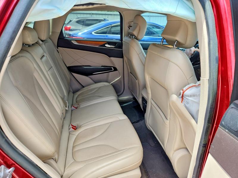 Photo 11 from auction – 2019 LINCOLN MKC with VIN 5LMCJ2C94KUL18711
