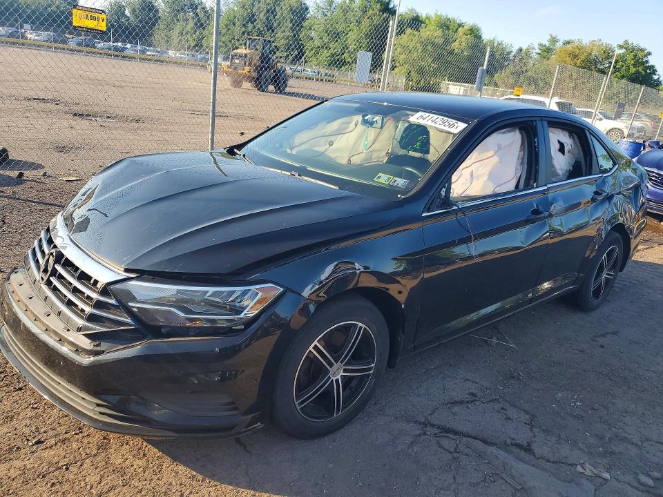 VOLKSWAGEN JETTA 2019 with VIN 3VWC57BU1KM184546 - Photo from auction