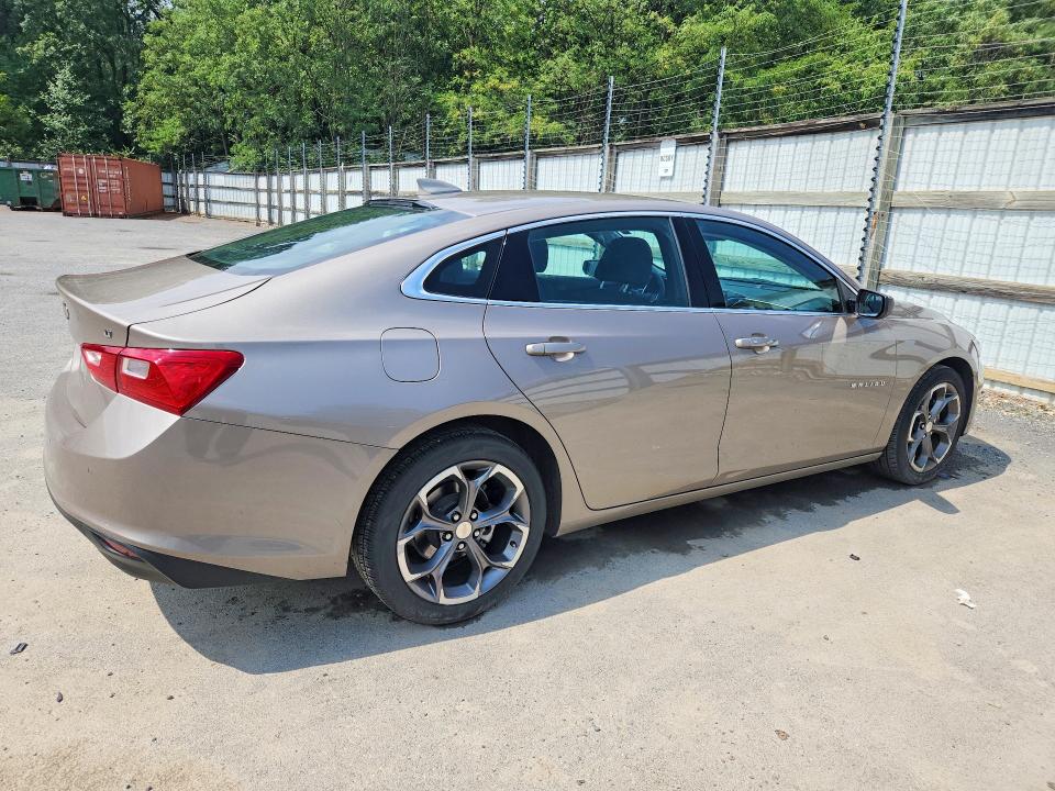 Photo 3 from auction – 2023 CHEVROLET MALIBU with VIN 1G1ZD5ST0PF189426