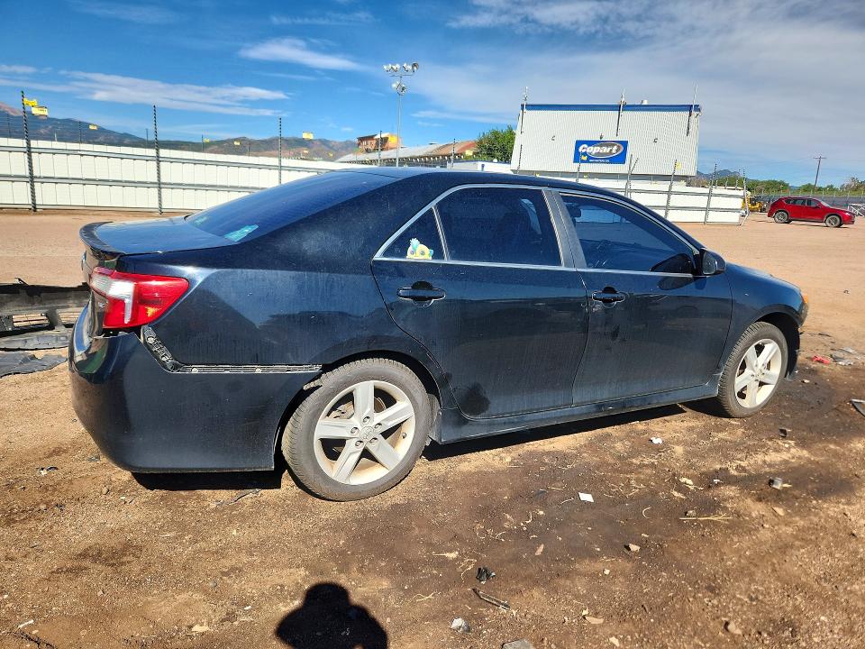 Photo 3 from auction – 2014 TOYOTA CAMRY with VIN 4T1BF1FK0EU413845