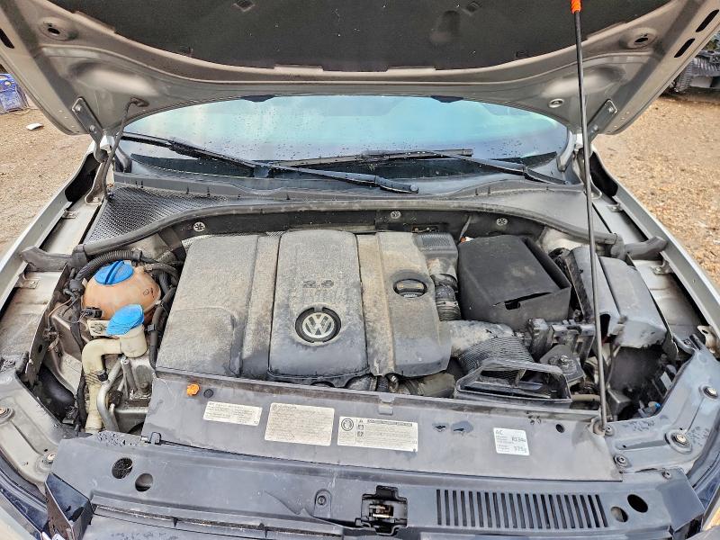 Photo 11 from auction – 2013 VOLKSWAGEN PASSAT with VIN 1VWAH7A38DC086335