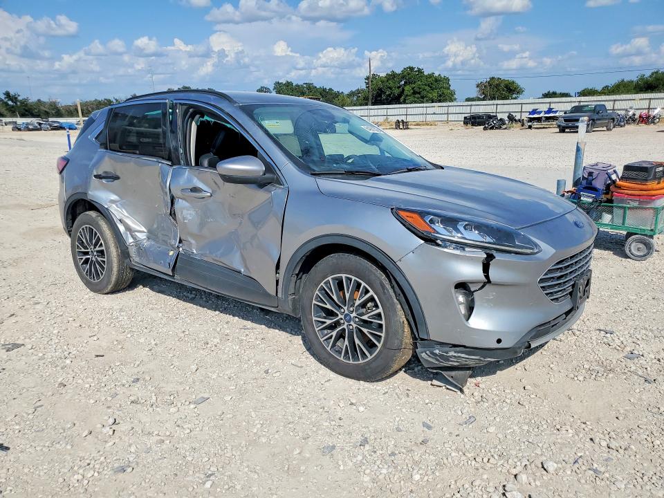 Photo 4 from auction – 2022 FORD ESCAPE with VIN 1FMCU0LZ2NUA20144