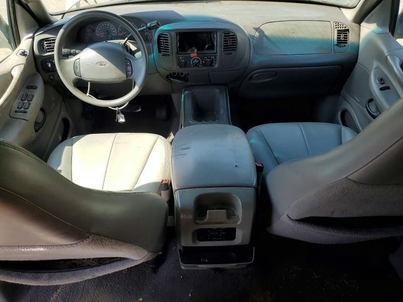 Photo 8 from auction – 2000 FORD EXPEDITION with VIN 1FMRU1561YLB90220