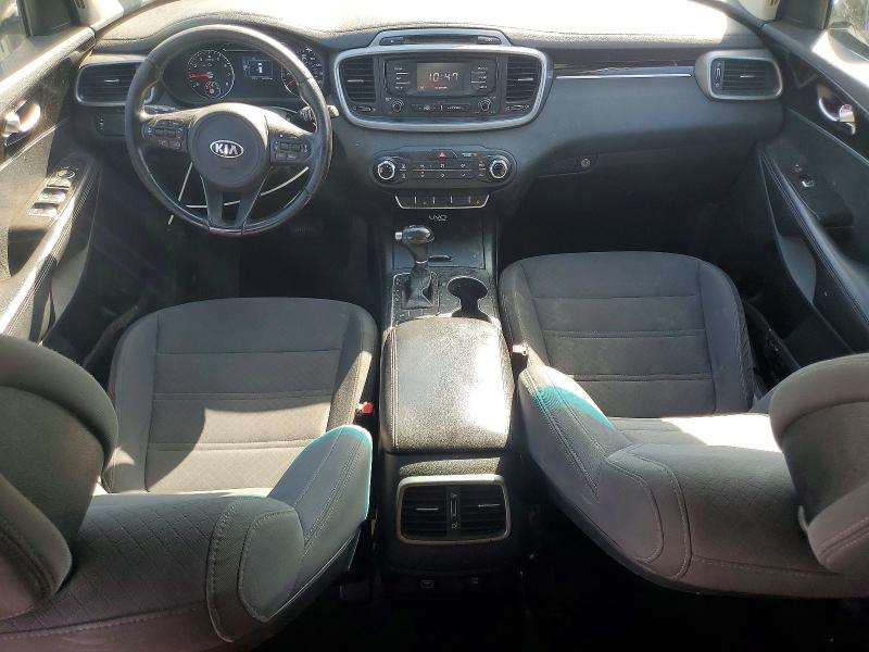 Photo 8 from auction – 2016 KIA SORENTO with VIN 5XYPG4A34GG017169