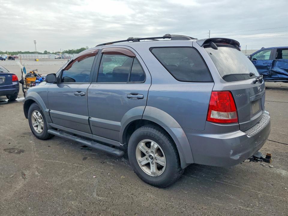 Photo 2 from auction – 2003 KIA SORENTO with VIN KNDJD733335115318