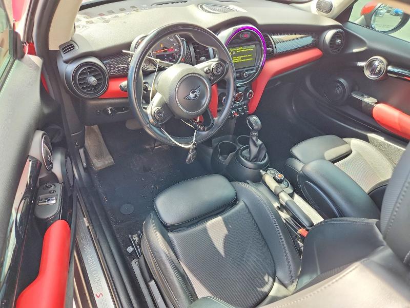 Снимка 8 от търг – 2018 MINI COOPER с VIN WMWXP7C59J2A49178