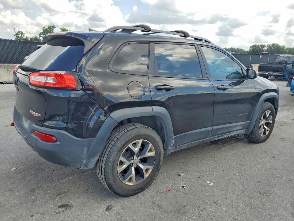 Photo 3 from auction – 2017 JEEP CHEROKEE with VIN 1C4PJMBS8HW589230