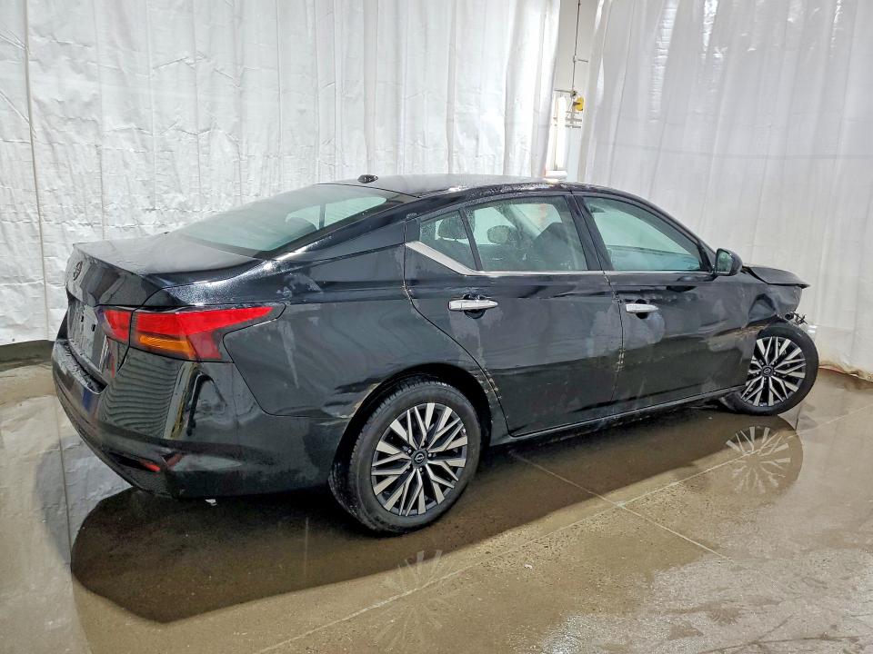 Photo 3 from auction – 2025 NISSAN ALTIMA with VIN 1N4BL4DV3SN398295