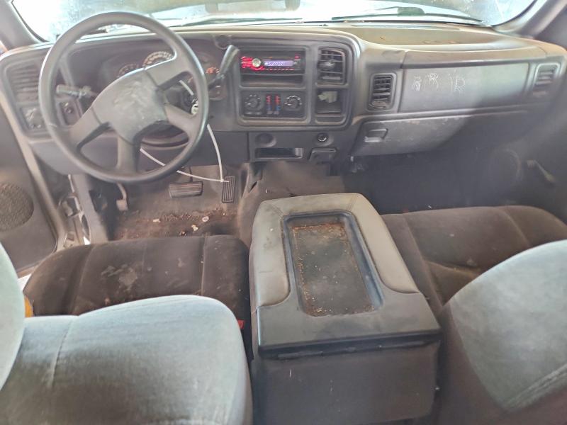 Photo 8 from auction – 2005 CHEVROLET SILVERADO with VIN 1GCEC19X95Z321783