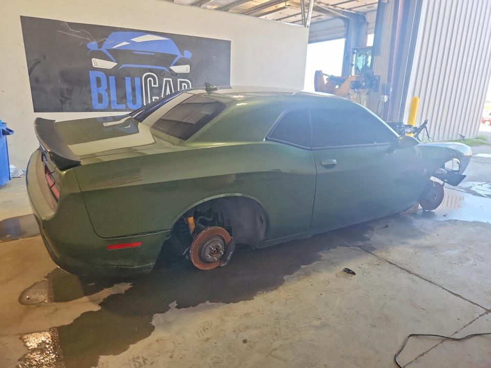 Photo 3 from auction – 2021 DODGE CHALLENGER with VIN 2C3CDZFJ2MH676672