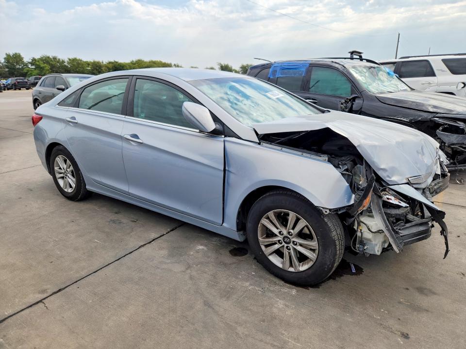Photo 4 from auction – 2013 HYUNDAI SONATA with VIN 5NPEB4AC9DH740980