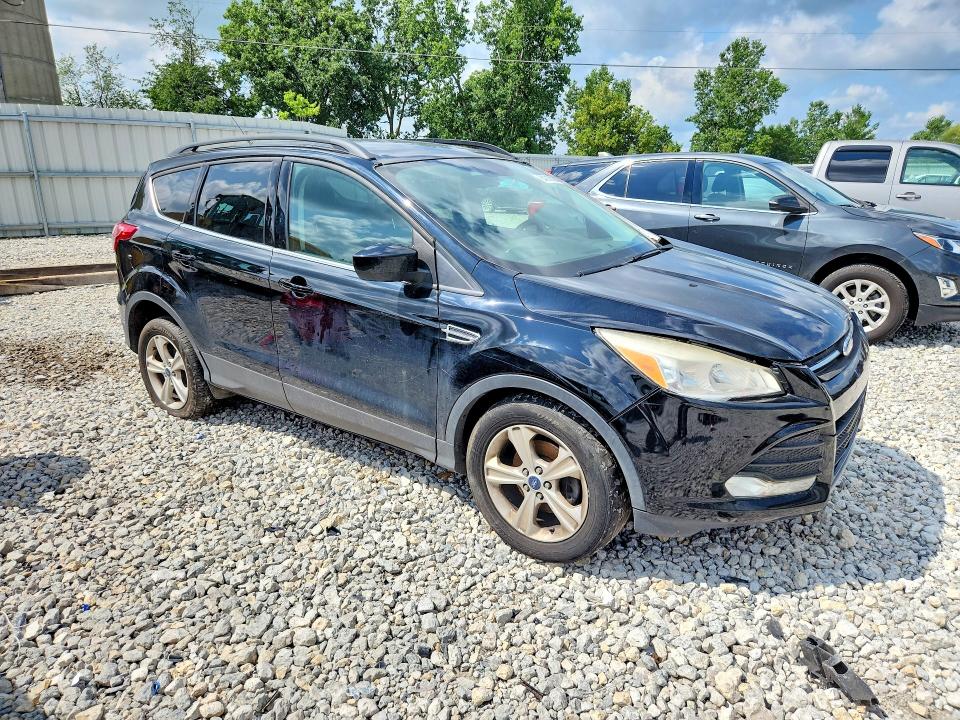 Photo 4 from auction – 2016 FORD ESCAPE with VIN 1FMCU0GX3GUB81338