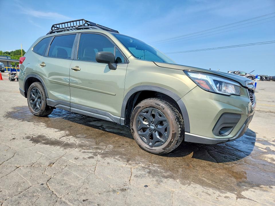 Photo 4 from auction – 2019 SUBARU FORESTER with VIN JF2SKACC3KH401367