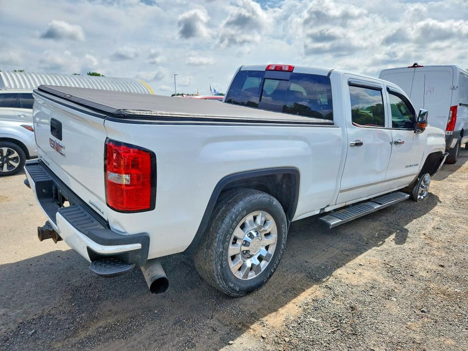 Фото 3 с аукциона – 2015 GMC SIERRA с VIN 1GT120E83FF667695