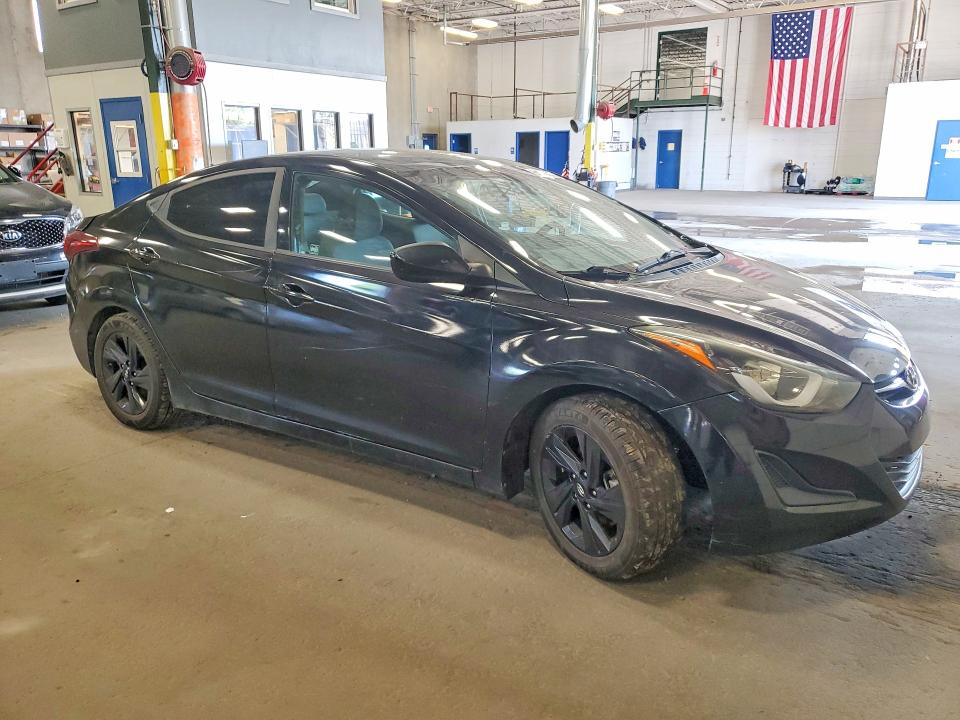 Photo 4 from auction – 2016 HYUNDAI ELANTRA with VIN 5NPDH4AE8GH784727