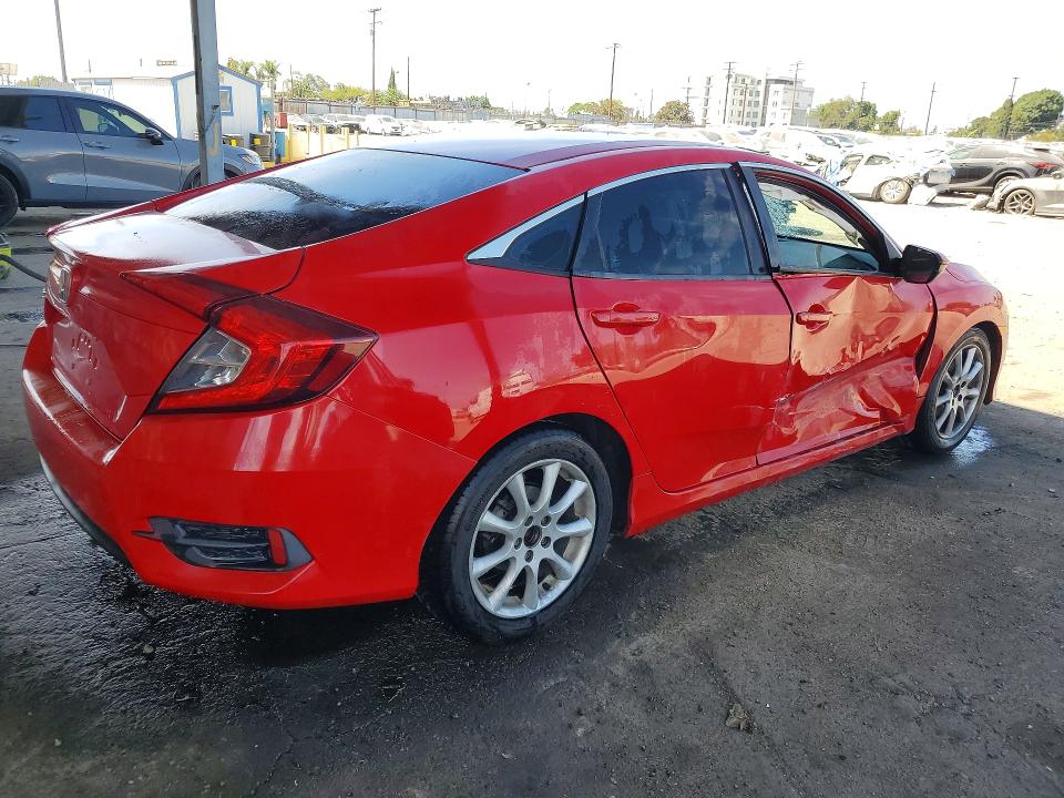 Photo 3 from auction – 2017 HONDA CIVIC with VIN 2HGFC2F54HH568342