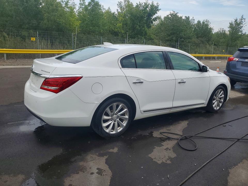 Photo 3 from auction – 2015 BUICK LACROSSE with VIN 1G4GB5GR1FF150906