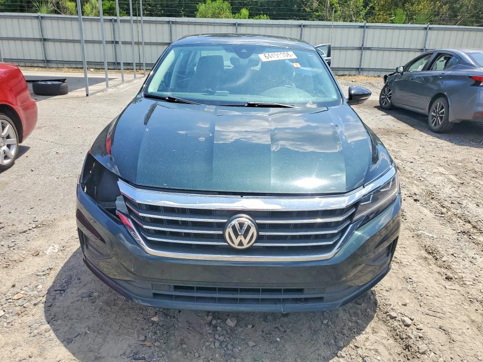 Photo 5 from auction – 2022 VOLKSWAGEN PASSAT with VIN 1VWBA7A32NC003881