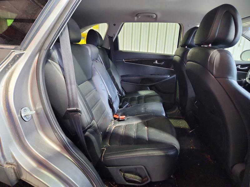 Photo 11 from auction – 2016 KIA SORENTO with VIN 5XYPHDA13GG045296