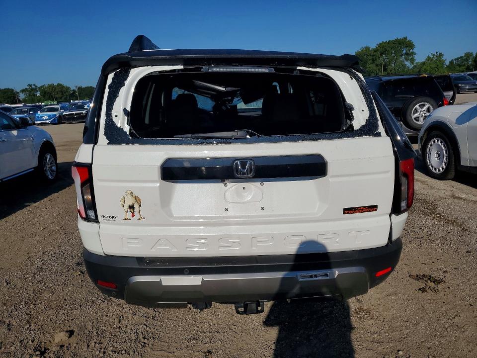 Photo 6 from auction – 2026 HONDA PASSPORT with VIN 5FNYF9H84TB034772