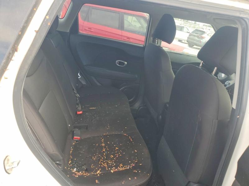 Photo 10 from auction – 2018 KIA SOUL with VIN KNDJN2A25J7515697