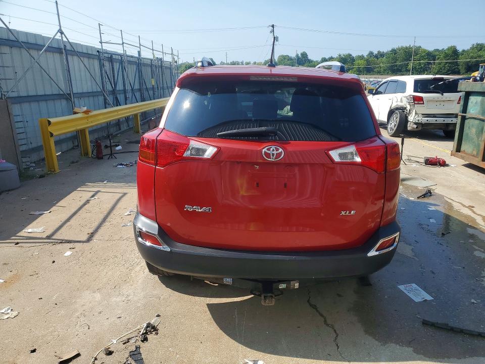 Photo 6 from auction – 2015 TOYOTA RAV4 with VIN JTMWFREV9FD071992