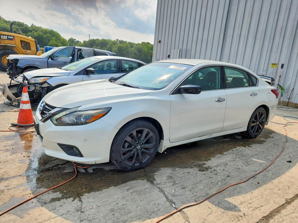 NISSAN ALTIMA 2017 with VIN 1N4AL3AP1HC264479 - Photo from auction