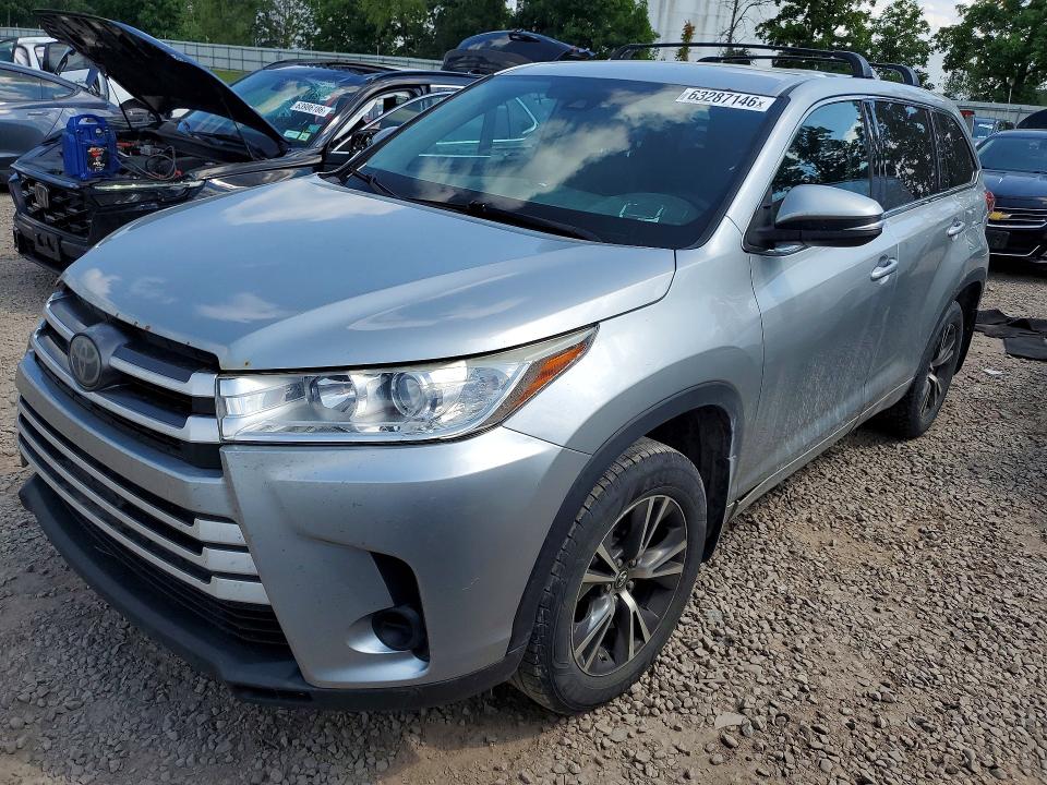 TOYOTA HIGHLANDER 2017 with VIN 5TDBZRFH7HS442802 - Photo from auction