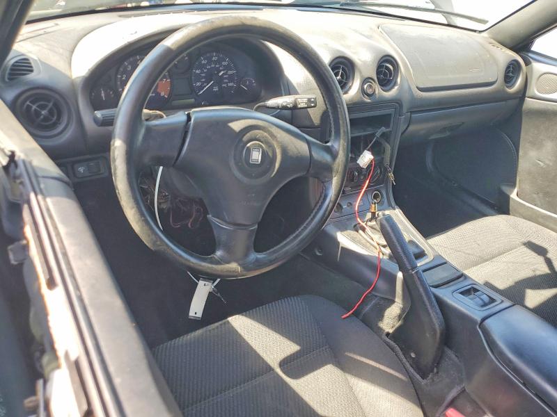 Photo 8 from auction – 2000 MAZDA MX-5 MIATA with VIN JM1NB3532Y0153964