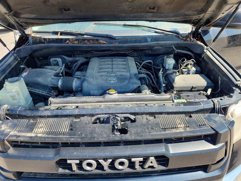 Photo 11 from auction – 2015 TOYOTA TUNDRA with VIN 5TFDW5F10FX448123