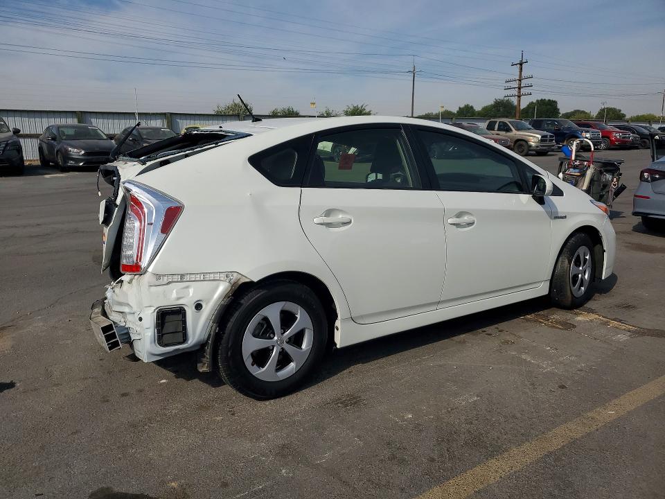 Photo 3 from auction – 2015 TOYOTA PRIUS with VIN JTDKN3DU6F1885607