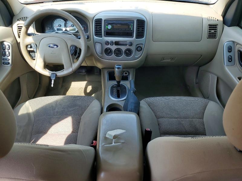 Photo 8 from auction – 2005 FORD ESCAPE with VIN 1FMYU03155KA25639