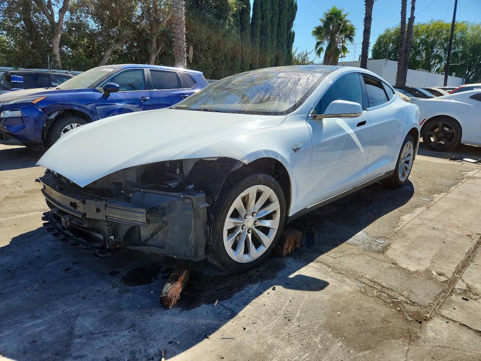 2016 TESLA MODEL S - Търг №63940296