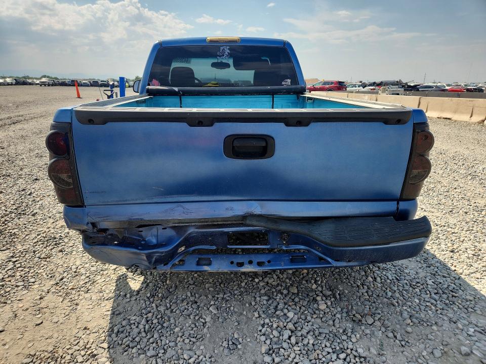 Photo 6 from auction – 2004 CHEVROLET SILVERADO with VIN 1GCEK14V14Z159591