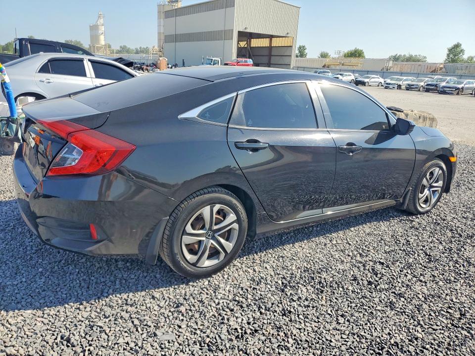Photo 3 from auction – 2016 HONDA CIVIC with VIN 19XFC2F52GE041358