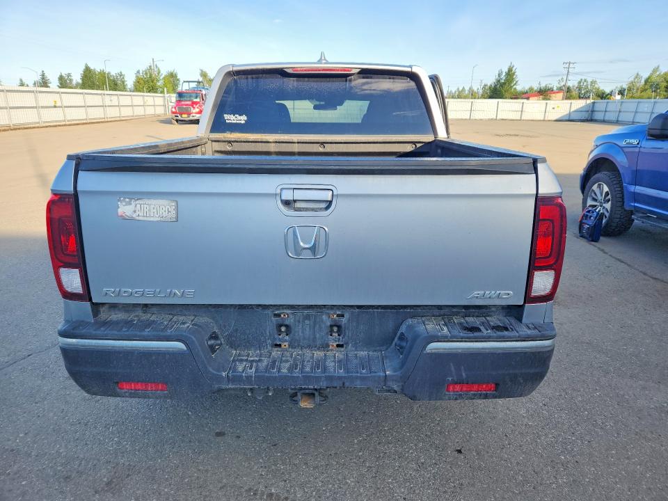 Photo 6 from auction – 2020 HONDA RIDGELINE with VIN 5FPYK3F1XLB019070