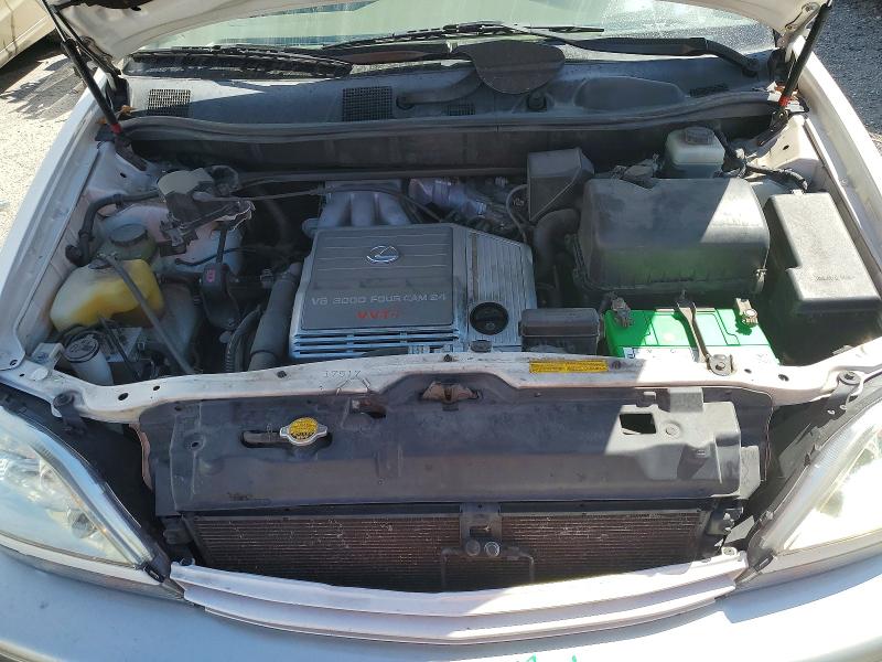 Photo 11 from auction – 2002 LEXUS RX with VIN JTJHF10U720244111