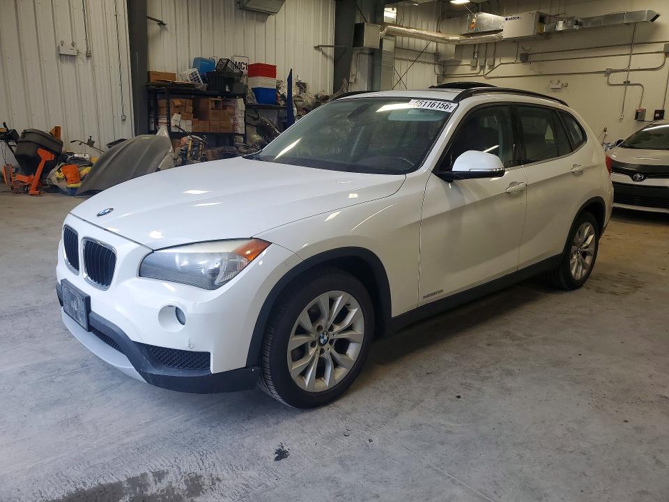 BMW X1 2013 with VIN WBAVL1C52DVR91539 - Photo from auction